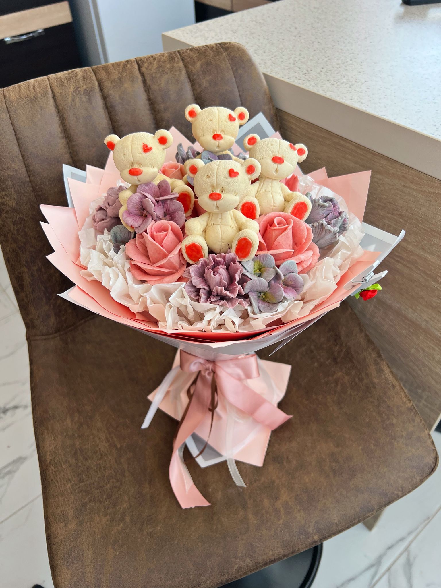 Petite Hug buchet mic